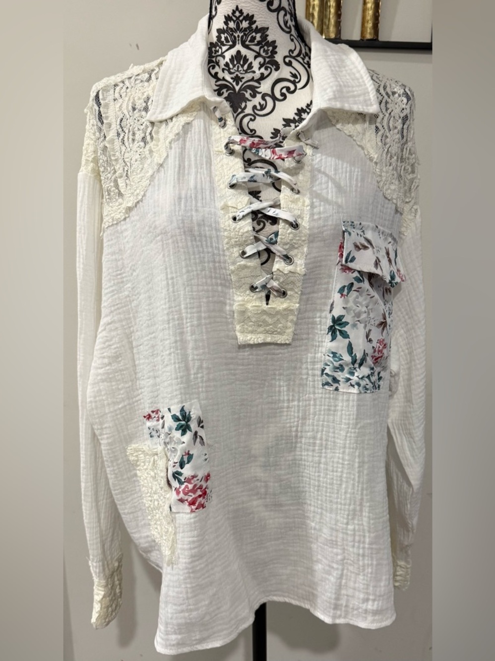 POL Ivory Lace-Up Patchwork Peasant Tunic - Picture 3 of 9